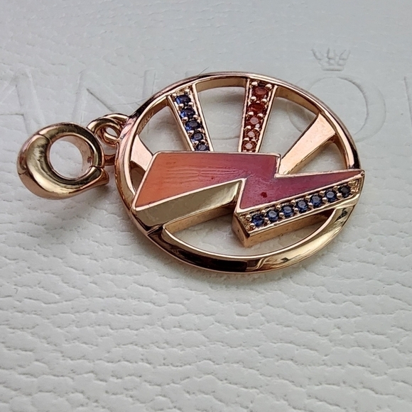 Pandora ME Light Me Up Medallion - Picture 5 of 9